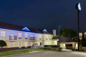  Days Inn & Suites by Wyndham DFW Airport South-Euless  Юлесс